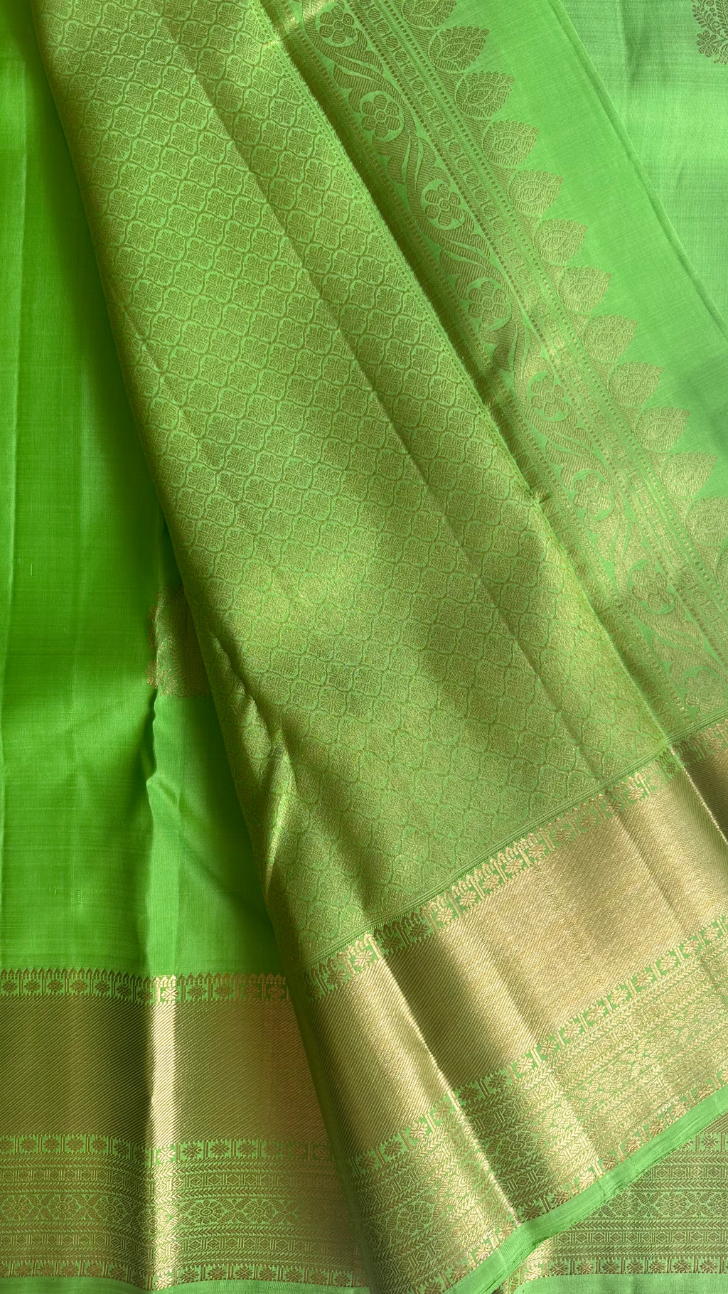 classic kanjiwaram saree