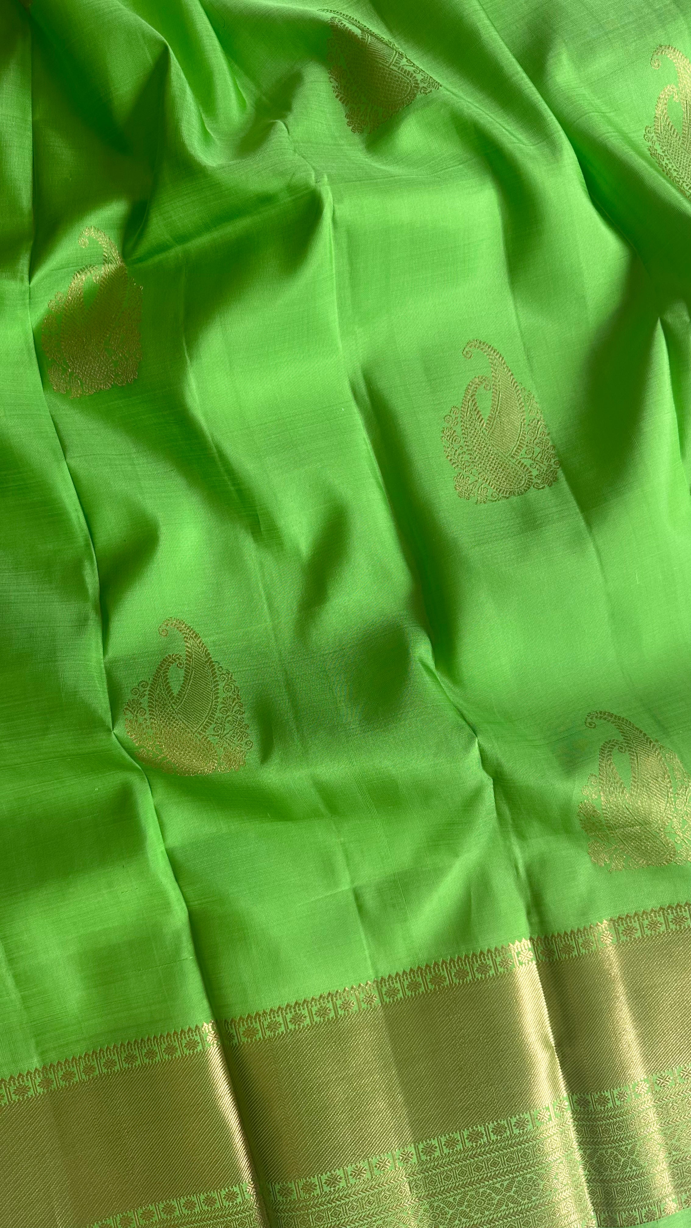 classic kanjiwaram saree